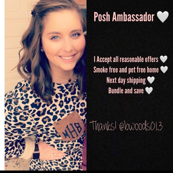 POSH AMBASSADOR ♥️ Thanks for visiting my closet! - Picture 2 of 3